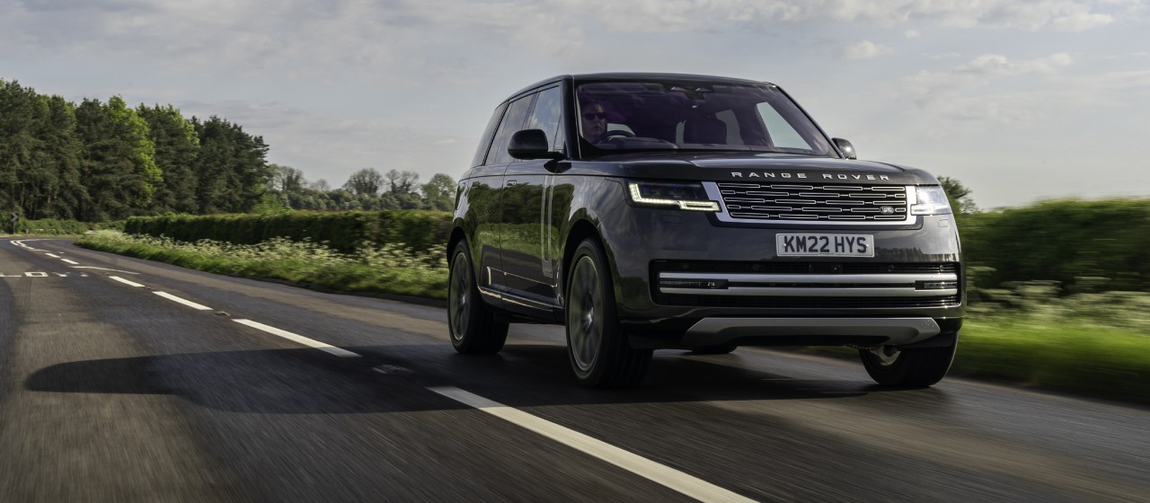 Range Rover P400e Side View